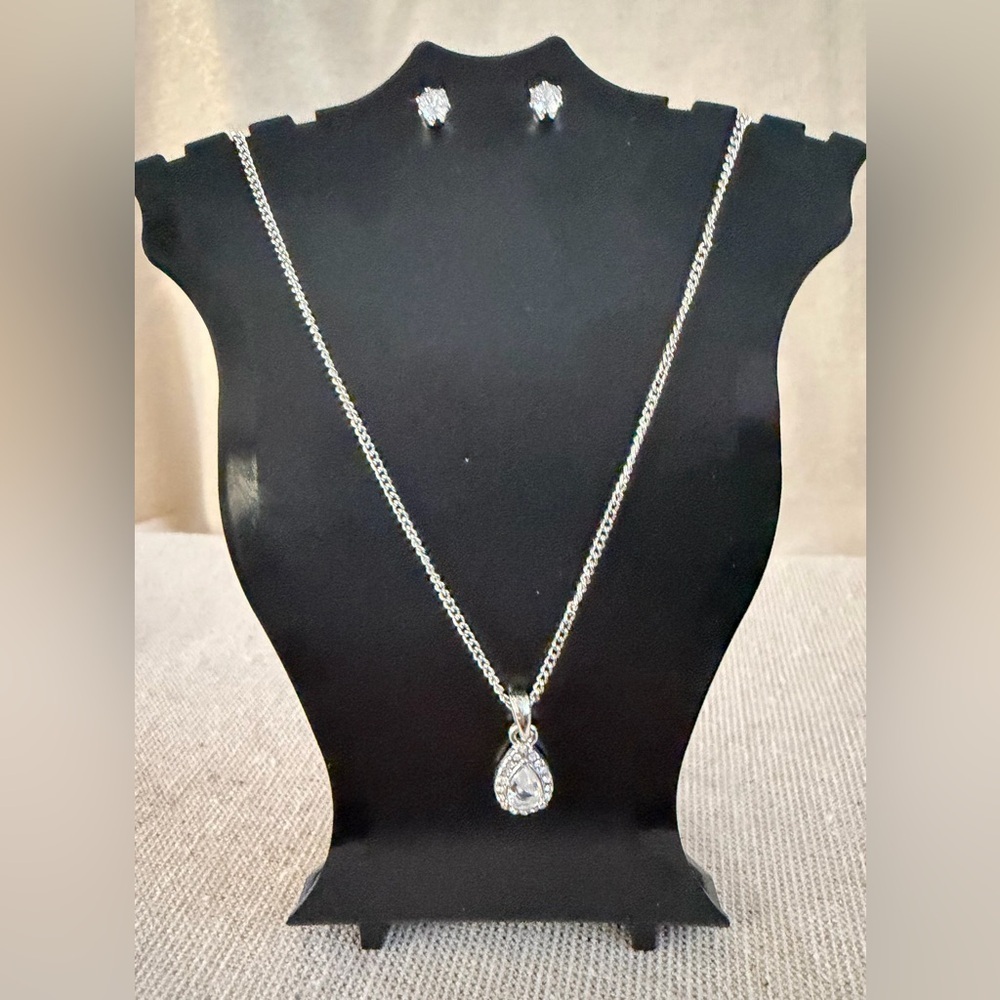 Sterling Silver Teardrop Pendant Necklace and Stud Earrings - Silver